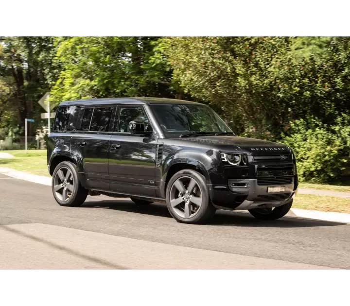 Land Rover Defender 110