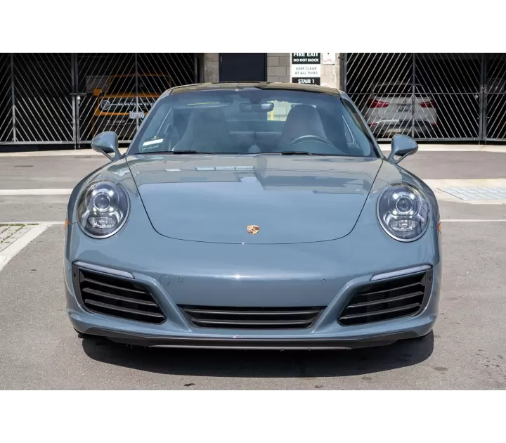 Porsche 911 Carrera 4S 
